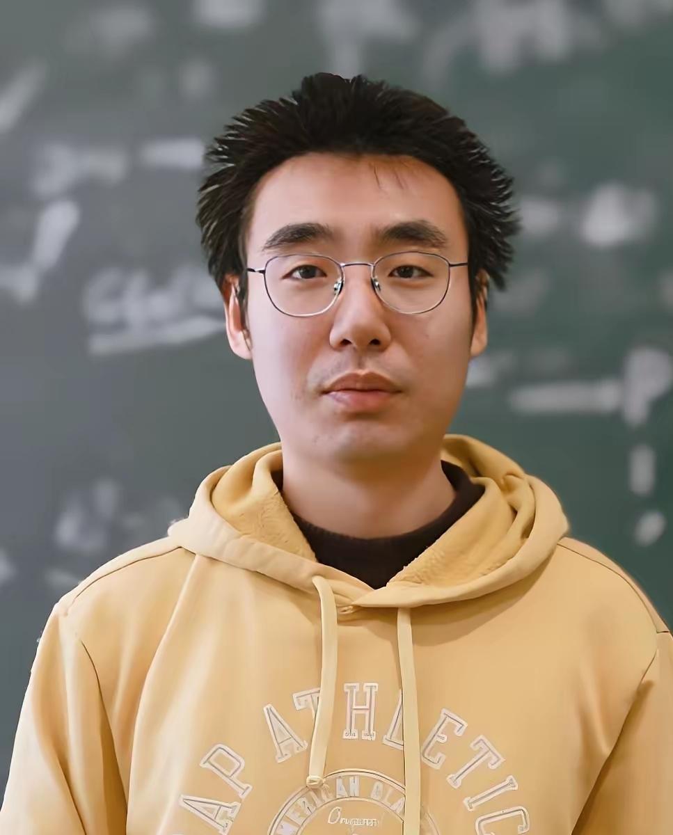 85 后天才数学家、复旦大学上海数学中心首席教授  王国祯

出生：1985 年