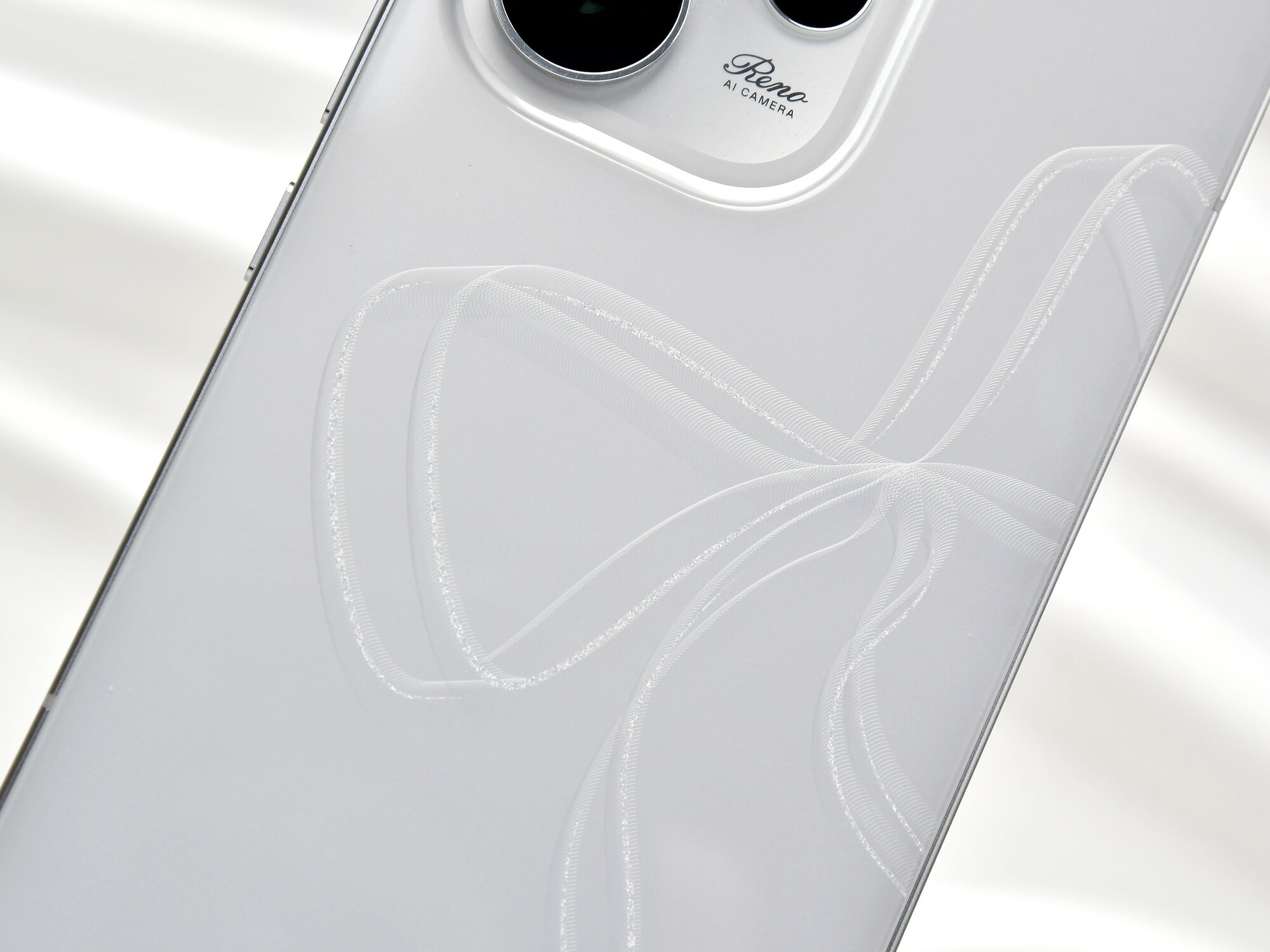 給女朋友換拍照手機，為什么OPPO Reno15系列是必選？