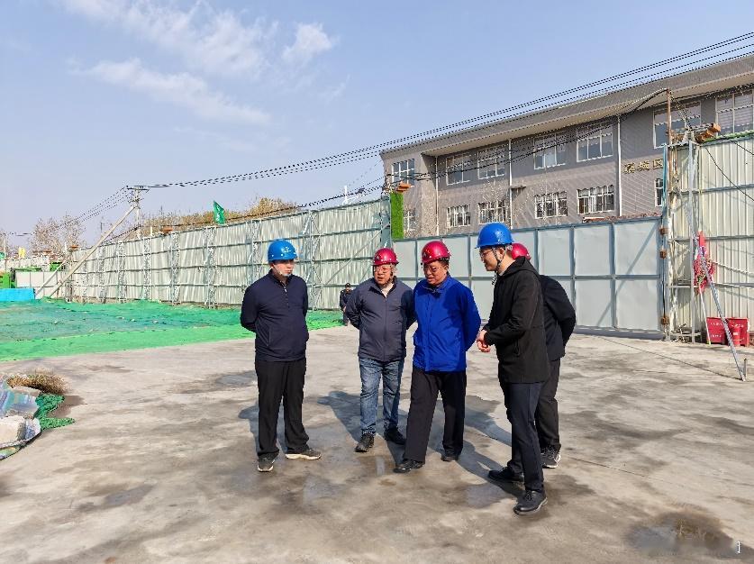 项目报道：石家庄一建集团党委书记、董事长聂英海深入视察瑞祥庐境项目

深入一线，