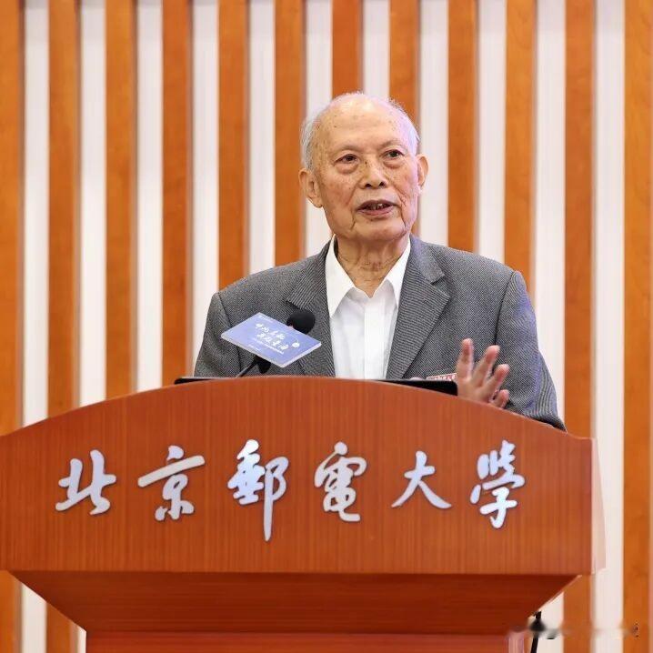 科技发展不断出现新门类新行业，现在无人机、机器人、自动驾驶等人工智能领域是最新最