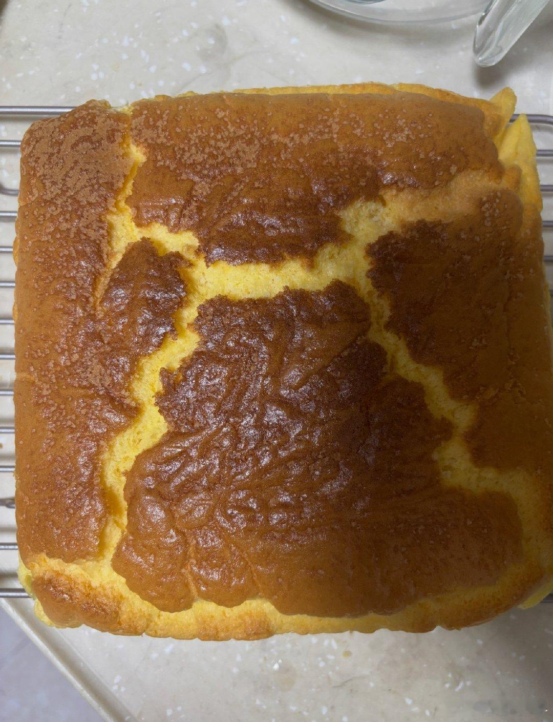 做蛋糕忘记放糖，还有救吗？继上次做面包不放酵母之后，我再一次刷新自己的下限，做蛋