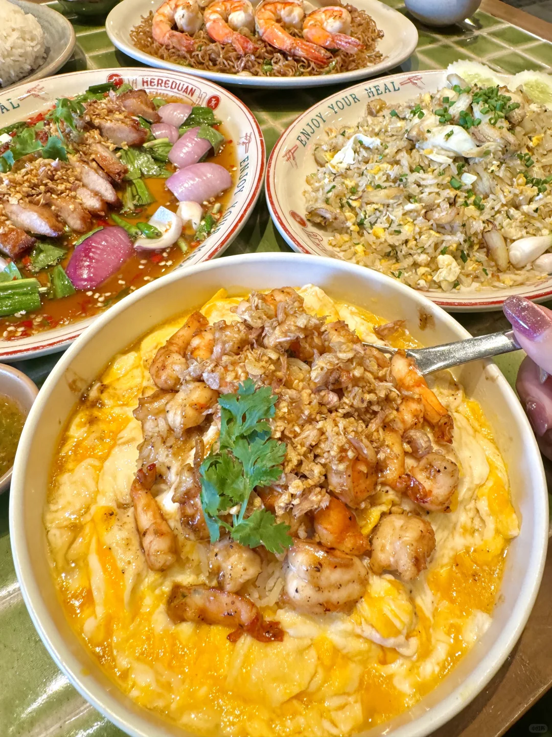 曼谷🇹🇭吃到了我的人生欧姆滑蛋虾肉盖饭。。