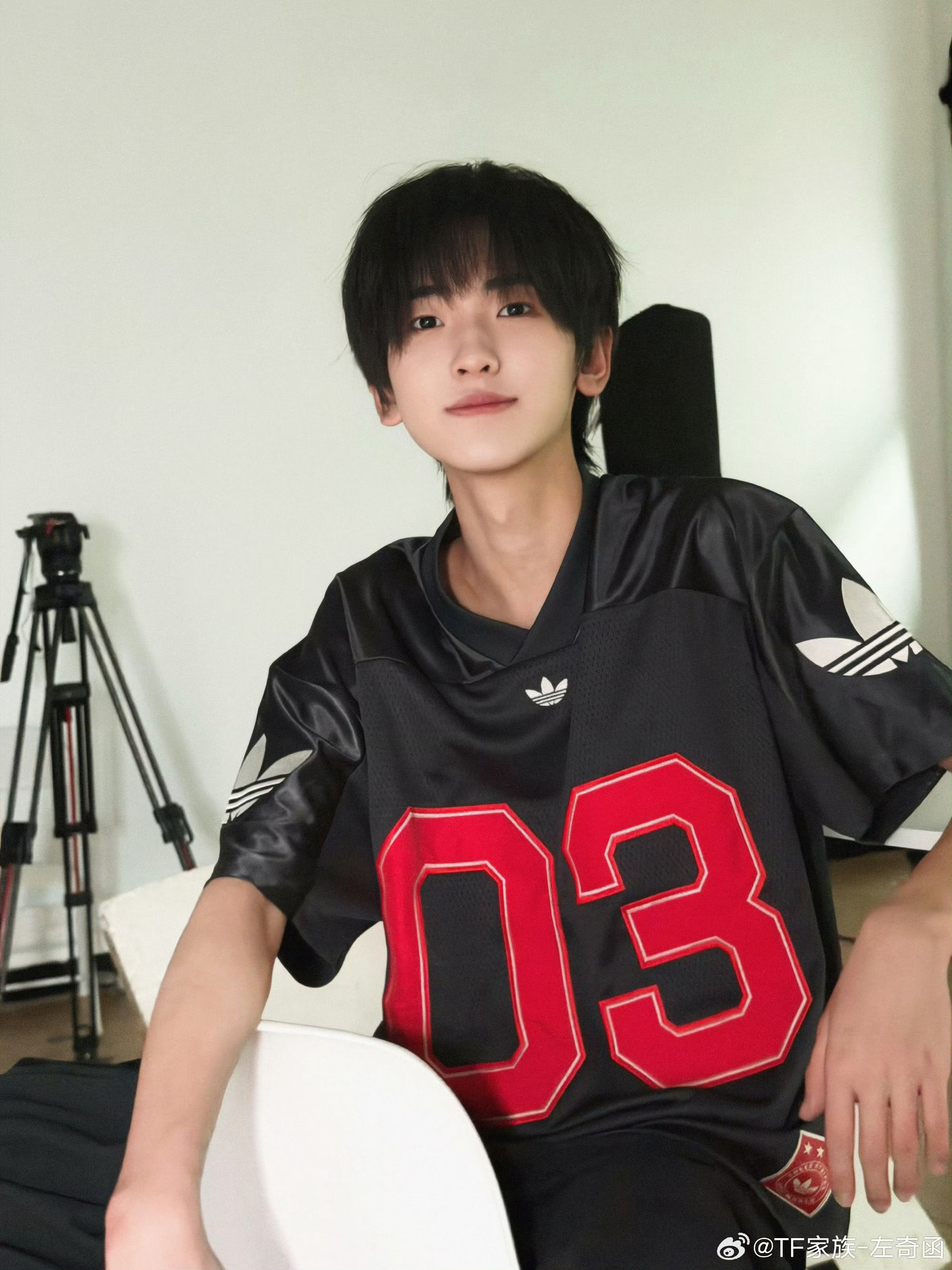 💙左奇函我们的少年时代2💙左奇函李浩宇我们同频在烟花下许愿 来年奔赴彼此的每