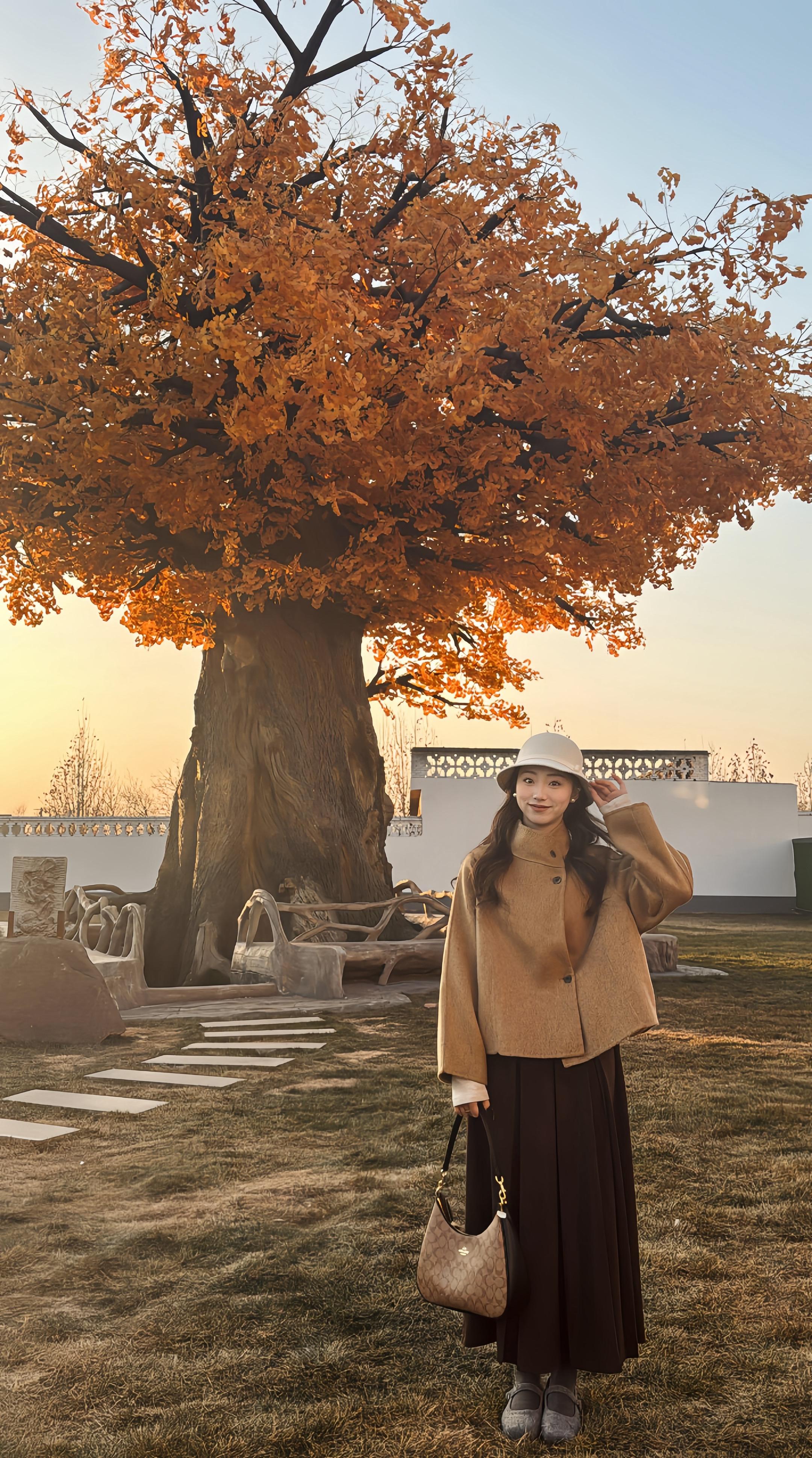 幸福不属于富人 也不属于穷人 属于知足的人.