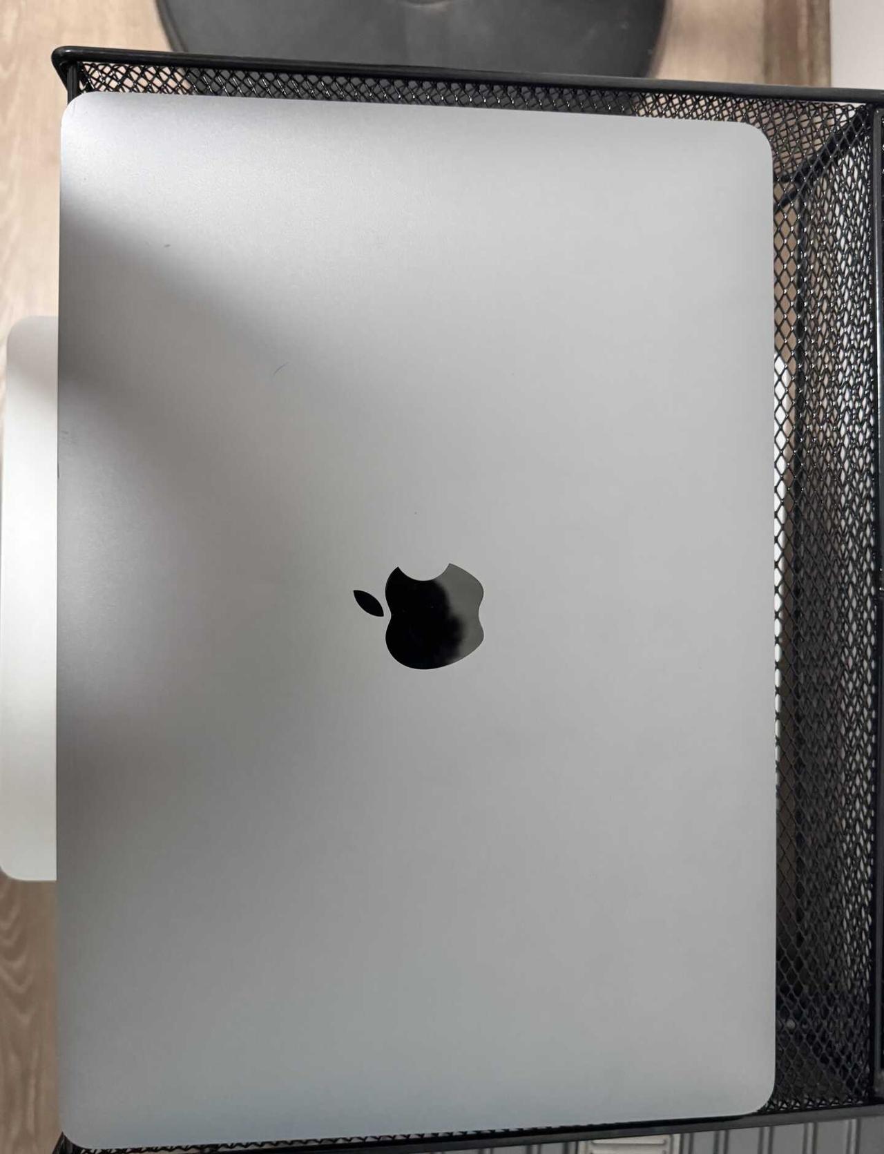 出苹果MacBook Air99新
网创公司换新出20款MacBookAir8-