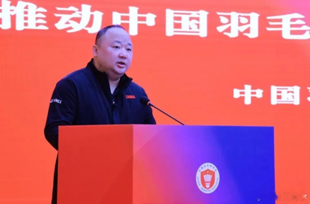 羽毛球协会主席张军被查，系首个严重违纪违法的奥运冠军。一旦有了“首个”，意味着什