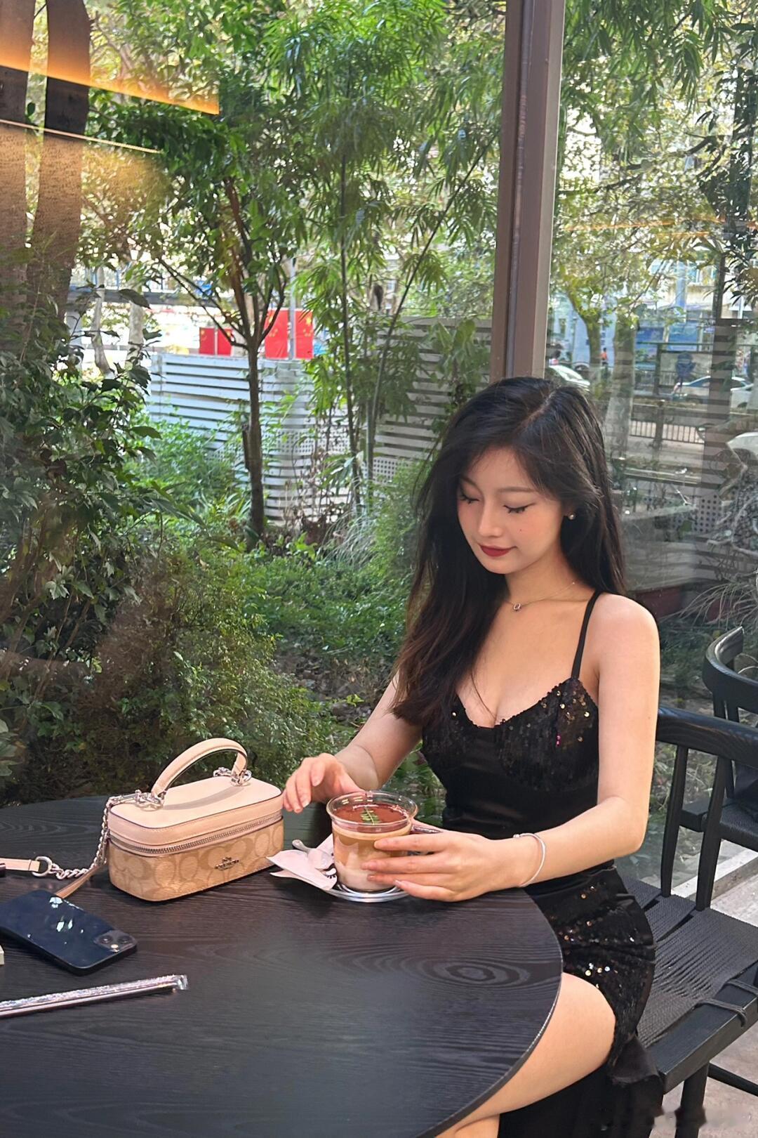 在喜欢的状态里自由自在🎈 ​​​