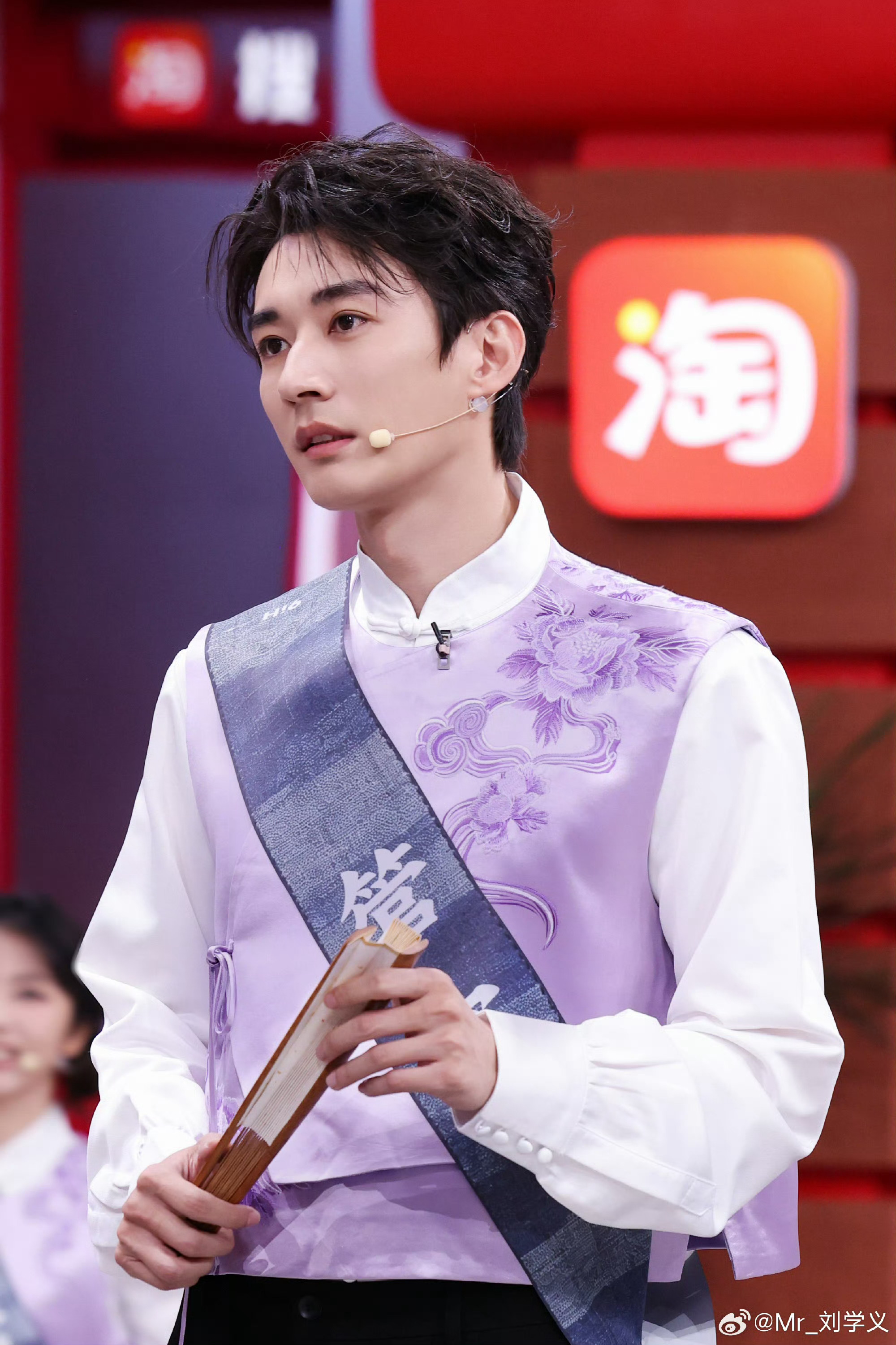 刘学义用微博智搜解读林锦岐好角色，不止是演出来的，更需要反复品读。林锦岐的矛盾感