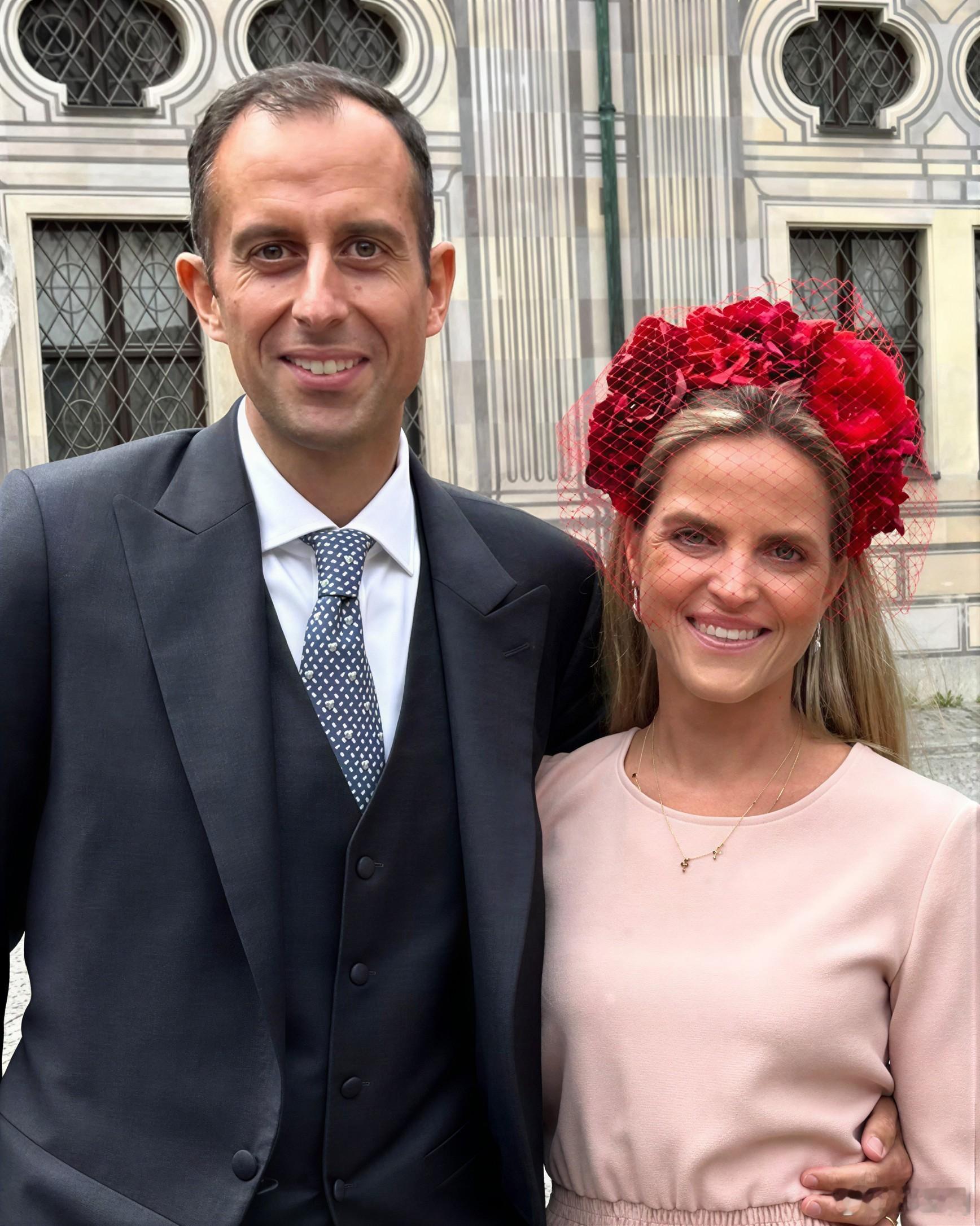 巴西王室 巴西公主阿梅利亚·玛丽亚和丈夫詹姆斯·斯皮尔曼迎来他们的第三个孩子Be