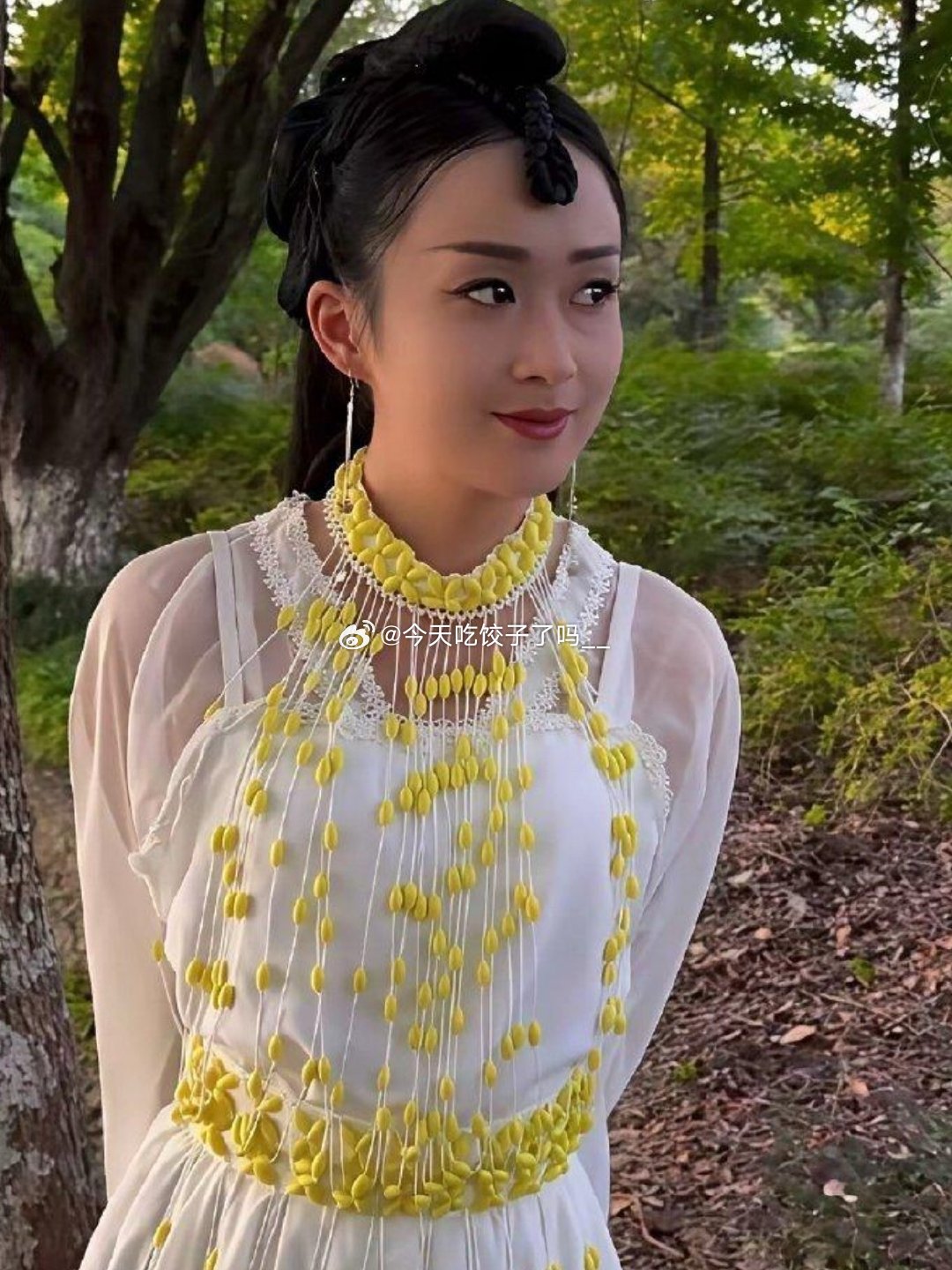 赵丽颖看到后都要感叹一句：还好我出道早 
