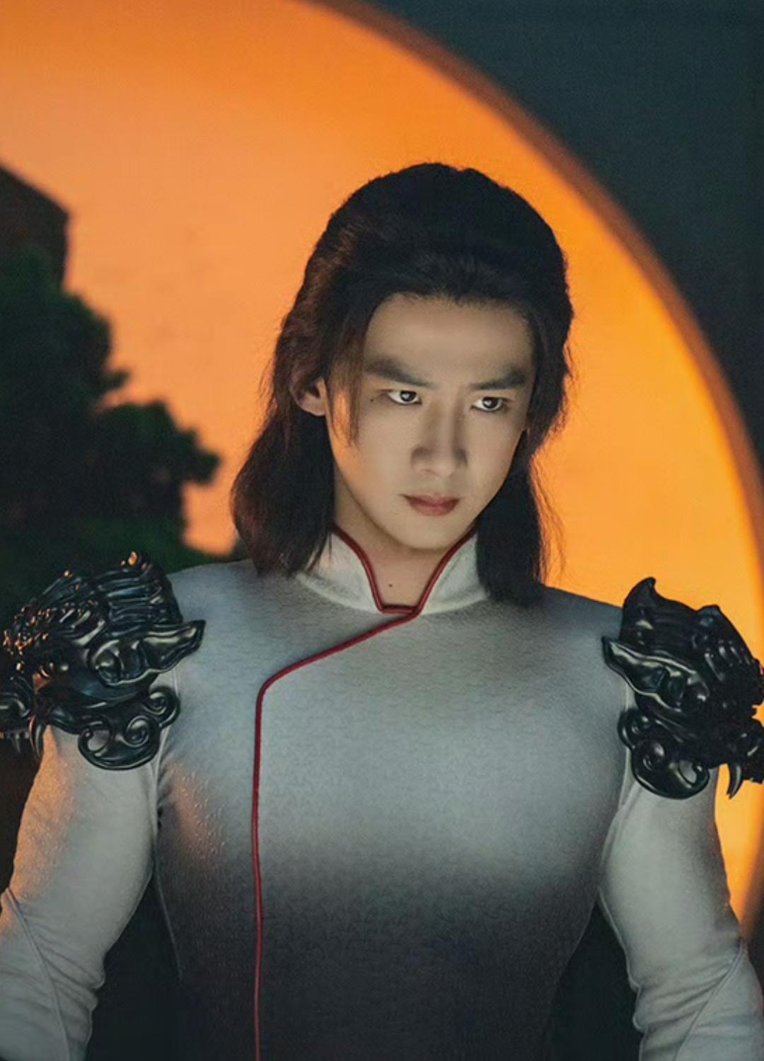 《特立独行》真的是近期最惊喜的国产片。

最魔幻的是，电影上映才 4 天，取景地