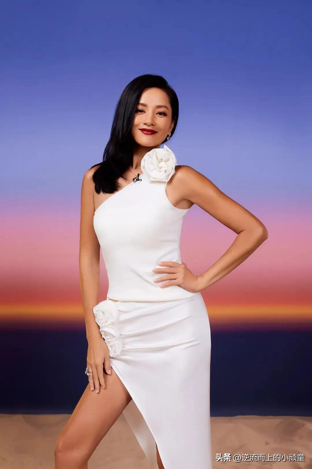 现实扎心短句
 
别指望富人说动听的话，甜言蜜语背后，多半是收割的开始。
 
钱