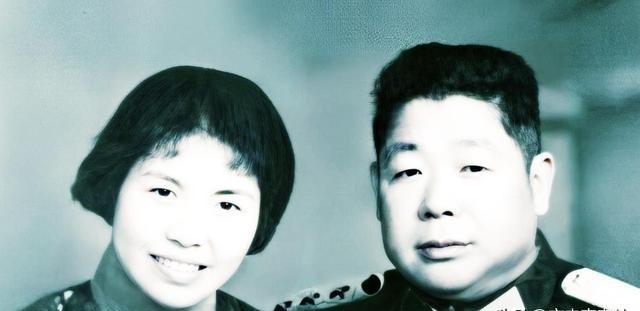 1949年，陈赓在上海见到了小姨子，多年不见，小姨子出落的亭亭玉立，已长成了大美