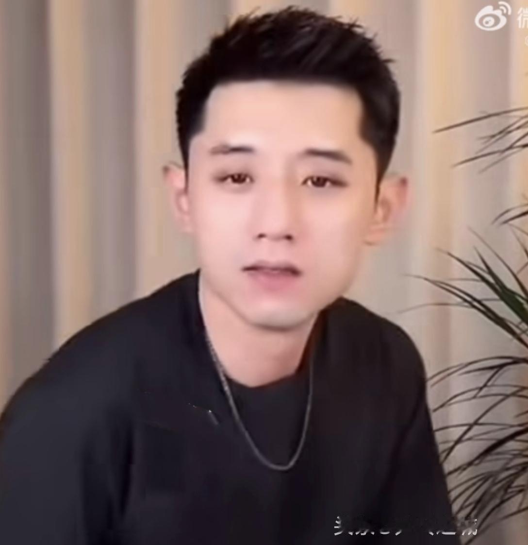 张继科:  我们比赛不可能享受比赛，不可能有享受比赛的自如的过程。
说达到完全享