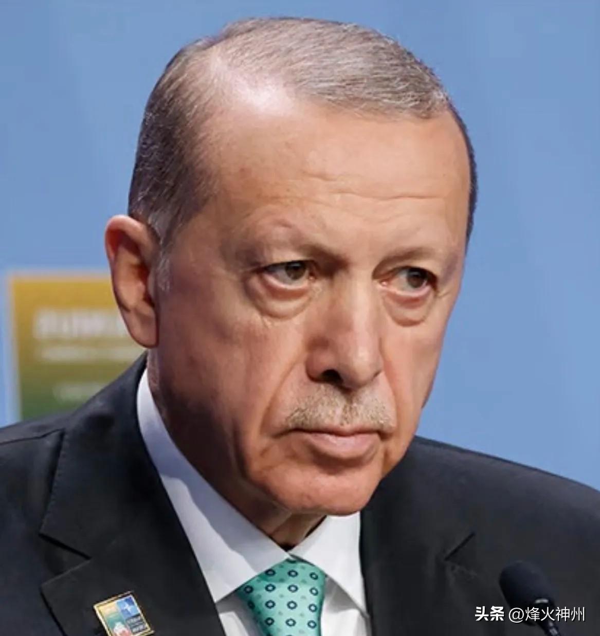 伊朗总统佩泽希齐扬今天发文说：“我的兄弟、土耳其总统埃尔多安对犹太复国主义政权的