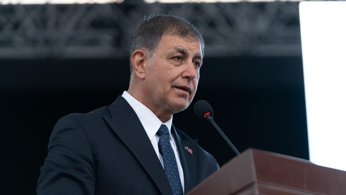 🇹🇷 伊兹密尔大都会市长杰米尔·图盖从共和人民党辞职。玻利瓦尔英雄之地土耳其