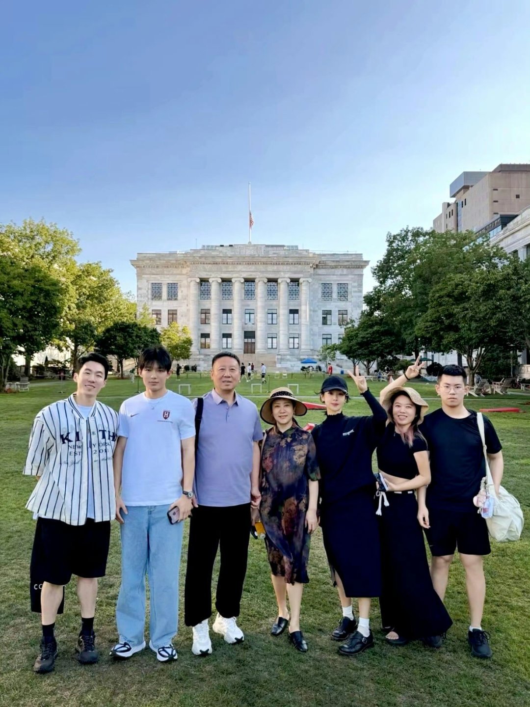 杨紫宝我不是来拆散这个家的，我是来加入这个家杨紫董竹君🪷杨紫玉兰花开君再来꧁杨