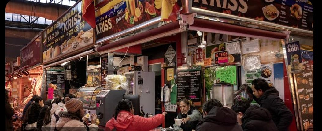 新闻快讯——西班牙颁布政令，允许数十万无证移民申请合法居留，此举与多数西方国家收