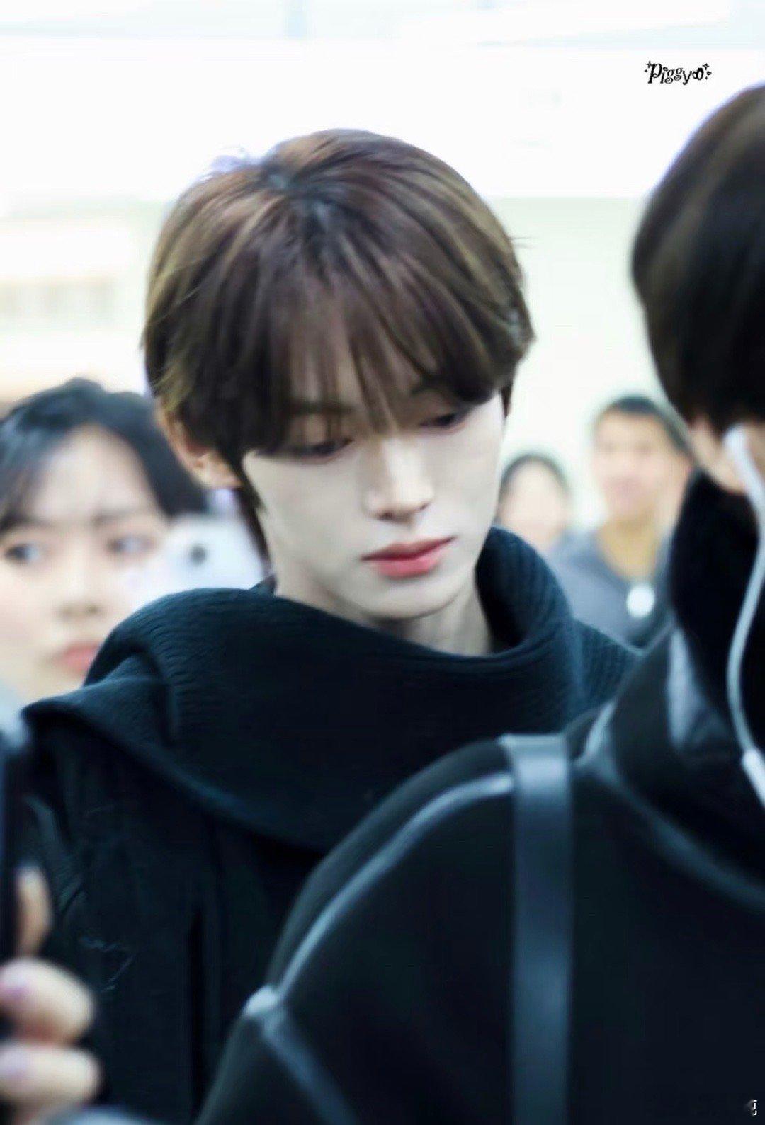 韩振HANJIN  申惟改名为大猪哥吧韩振