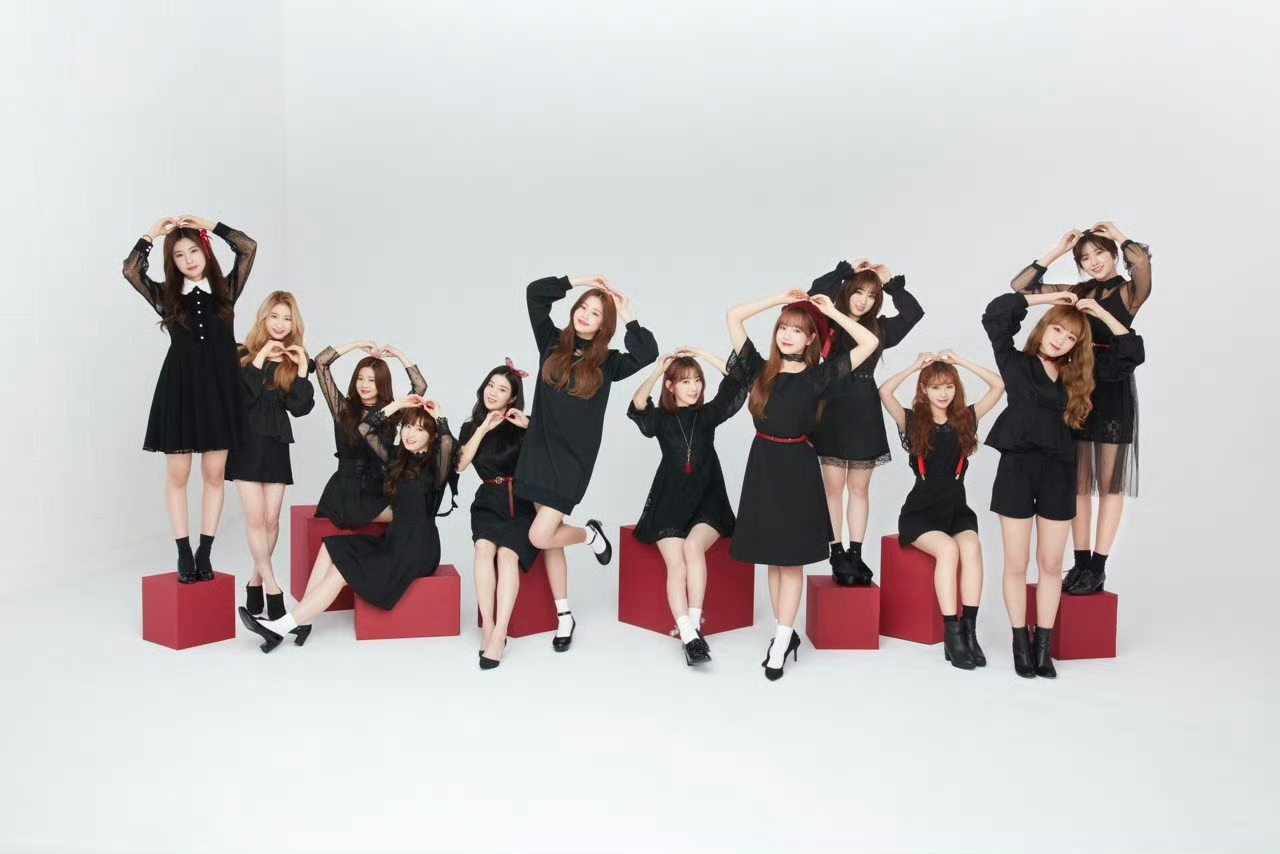 IZONE  🎀🖤❤️izone