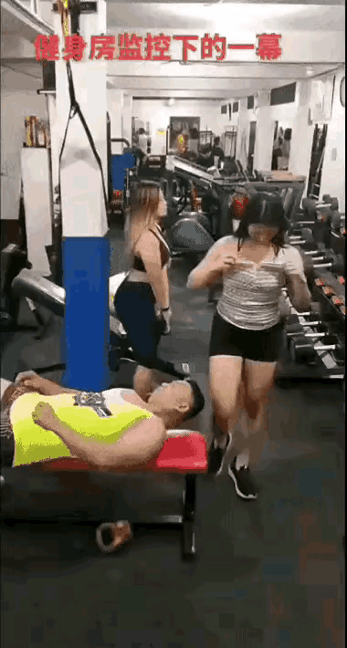 我严重怀疑俩人是一伙的～🌚