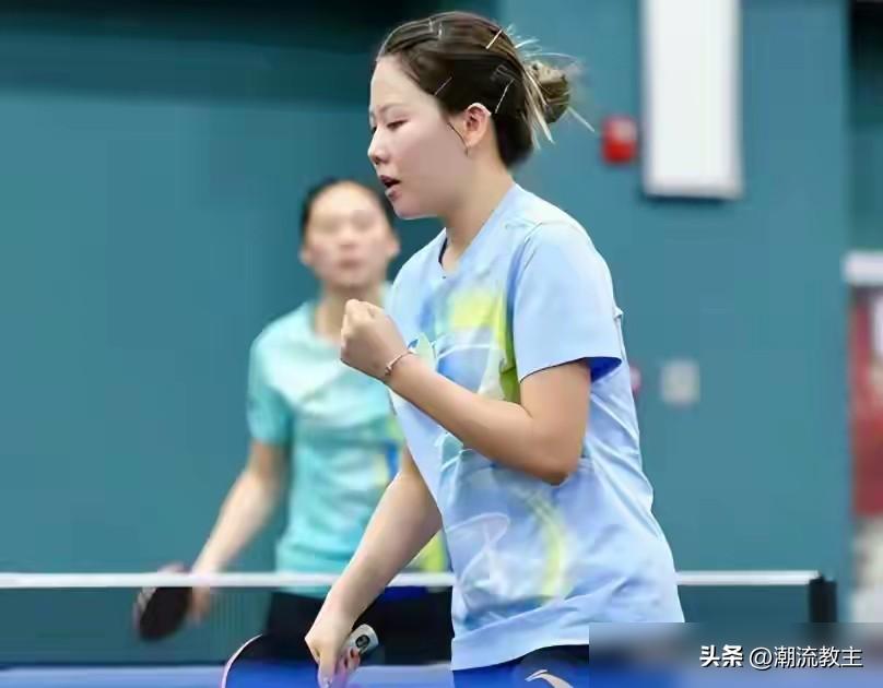 主力选手梁靖崑，直接被小将陈俊菘干了个3-0。谁能想到，国乒这直通赛，上来就扯了