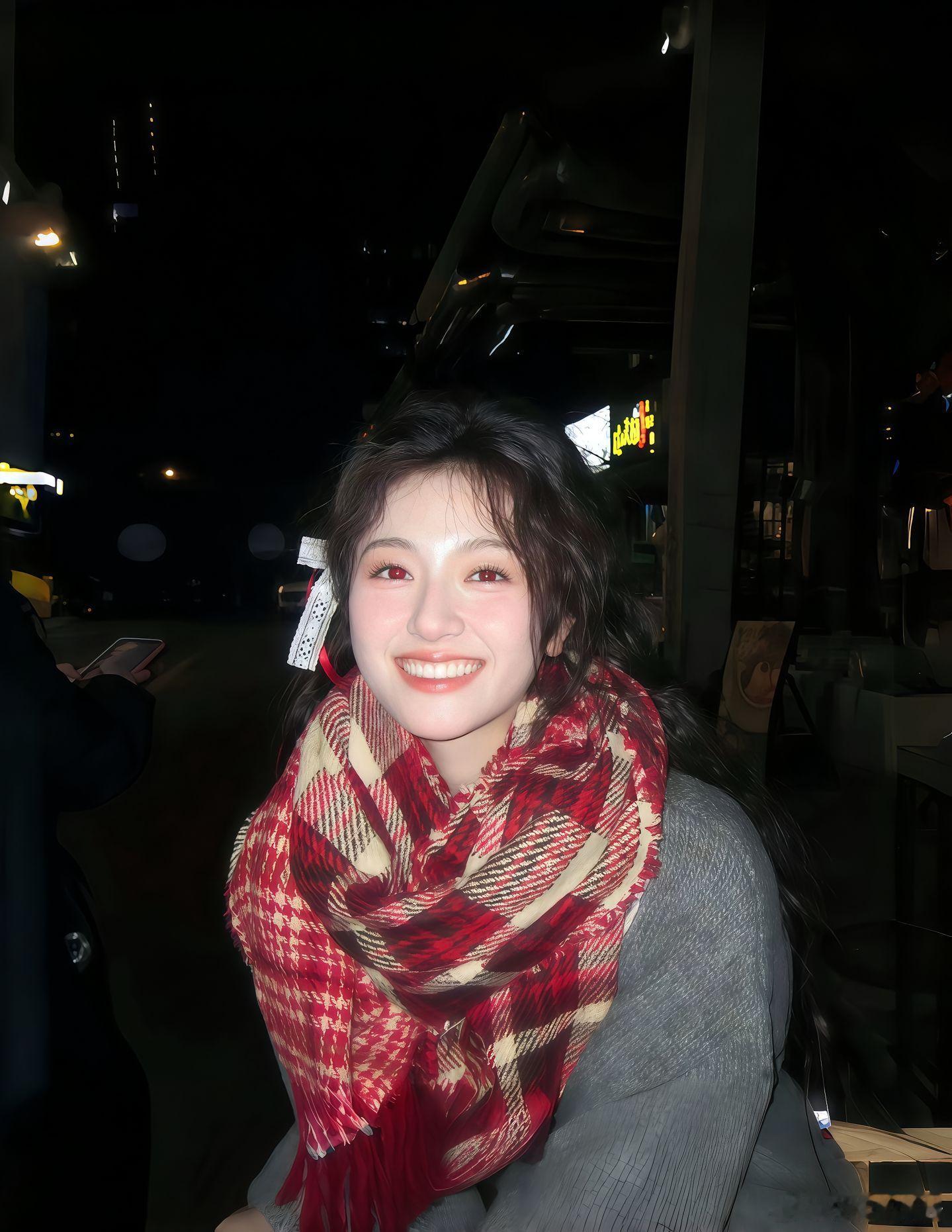 谁会不喜欢landy 这股明媚气息扑面而来～ 好喜欢好喜欢[么么哒]李兰迪｜朝雪