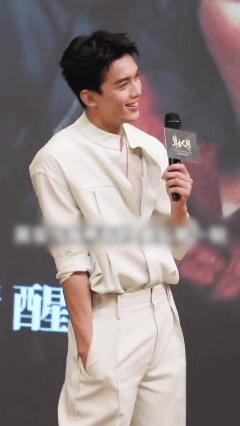 吴磊ted式演讲🔥打破艺人演讲的固有模板，吴磊重在讲述体验而非表演，真诚的态度