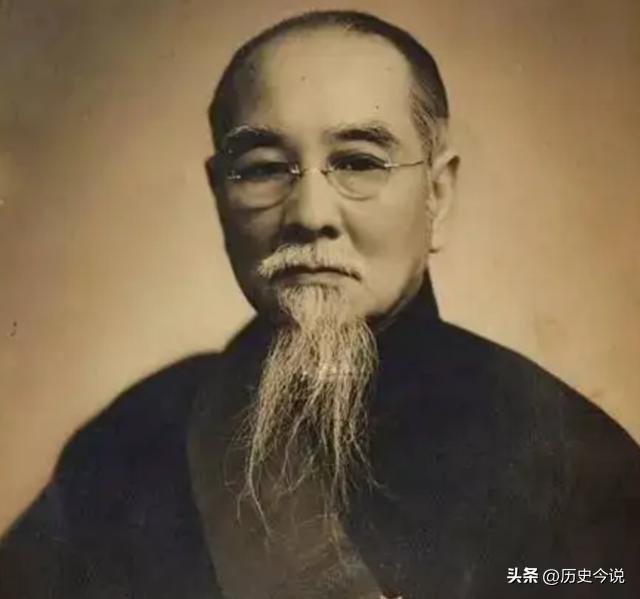 1943年林森车祸离世，蒋介石当即质问戴笠：是你策划的？
 
阅读此文前，诚邀您