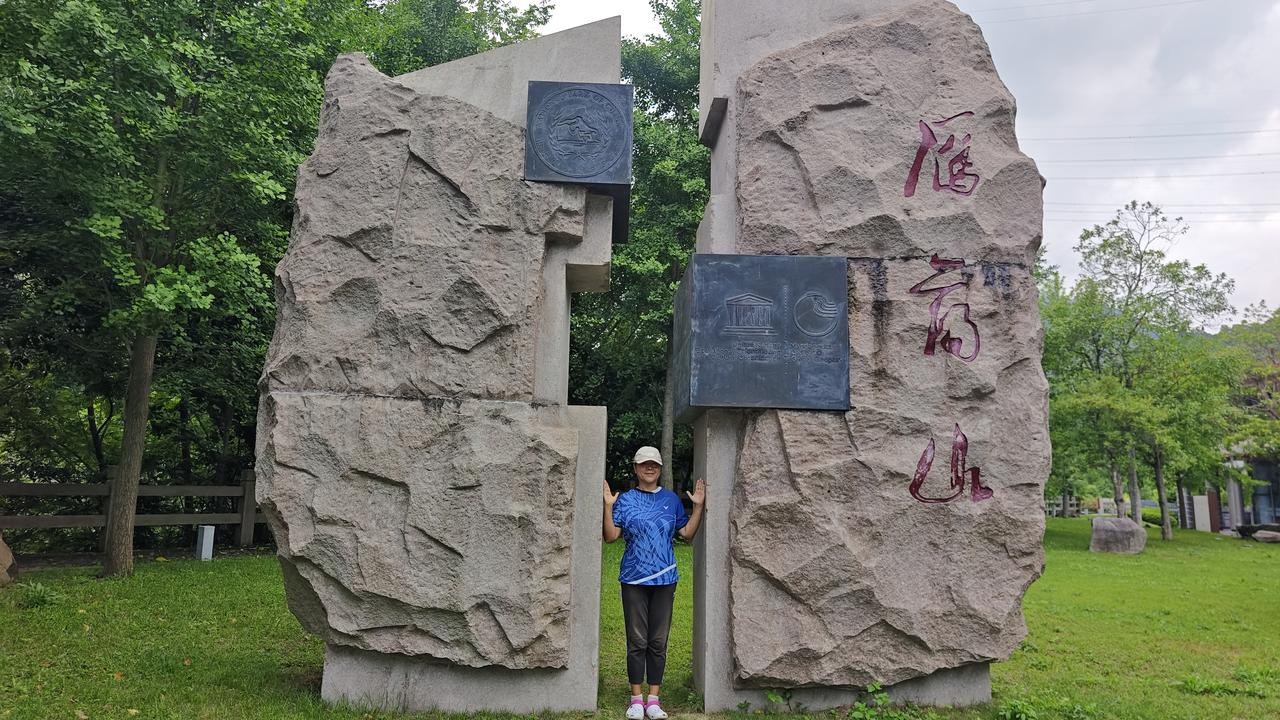 今天离开温州市区，沿着楠溪江开到雁荡山。可能导航设置的不对，能看到楠溪江的路段并