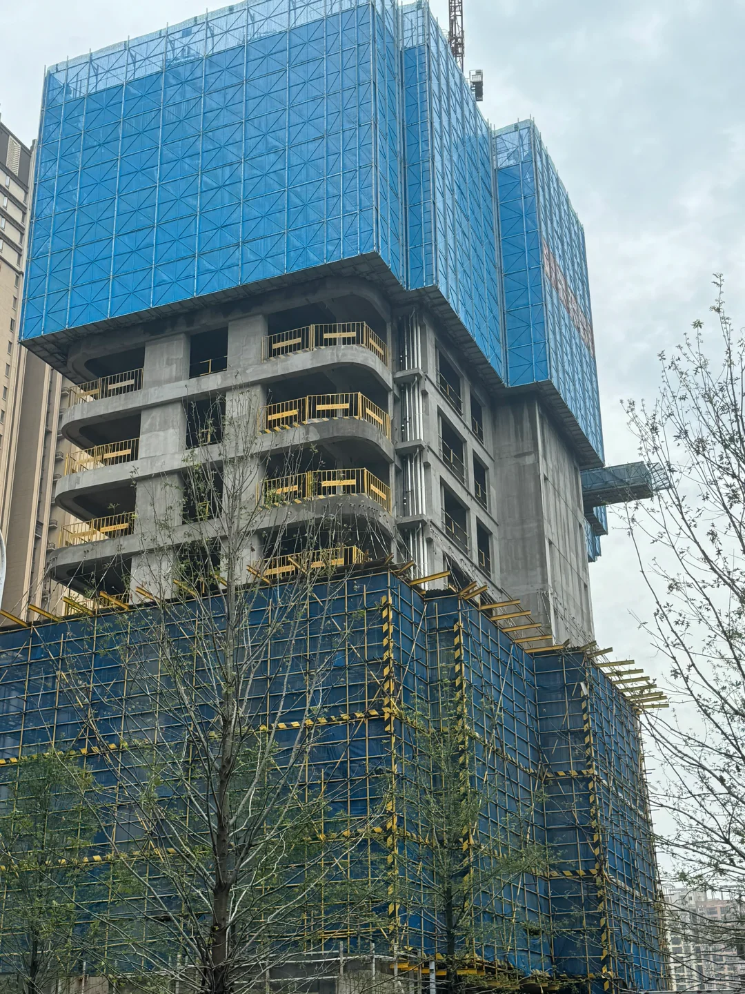 滨江住宅大平层外立面