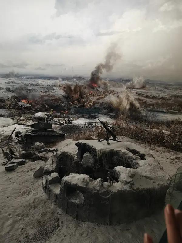 二战期间,德国为何要进攻苏联?

德国在1941年进攻苏联，并非是一时冲动，而是