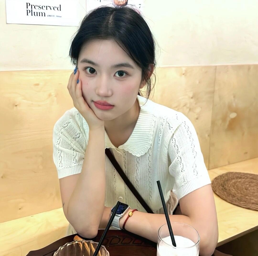 WeChat  ｜氛围感女生头像  