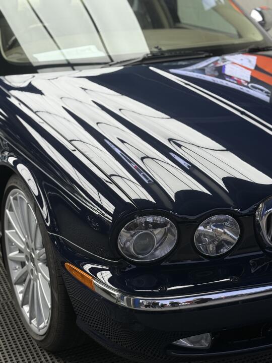 戴姆勒捷豹XJ8轻翻新交车！