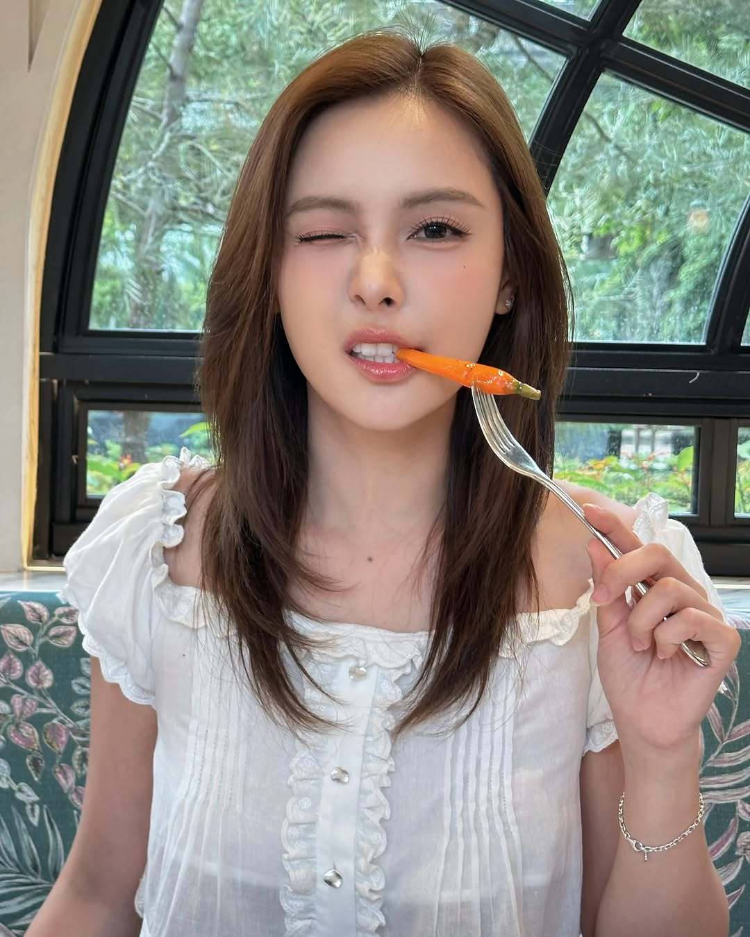 oombam 🐧oombam🦭祝超级可爱的乐乐生日快乐！🎂🎀 愿你新的一