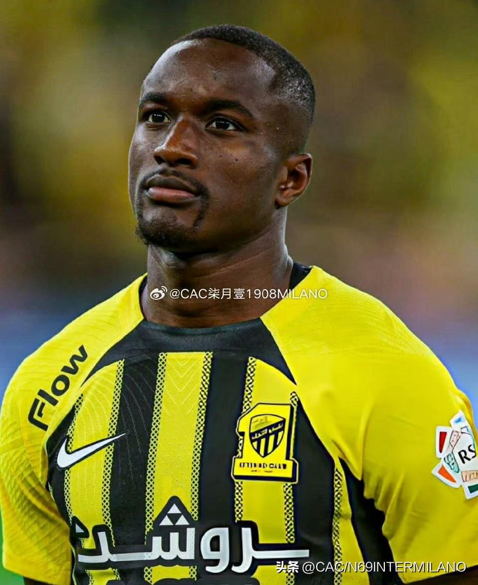 国际米兰正在与伊蒂哈德的穆萨'迪亚比进行谈判

一笔出人意料的转会，双方正基于约