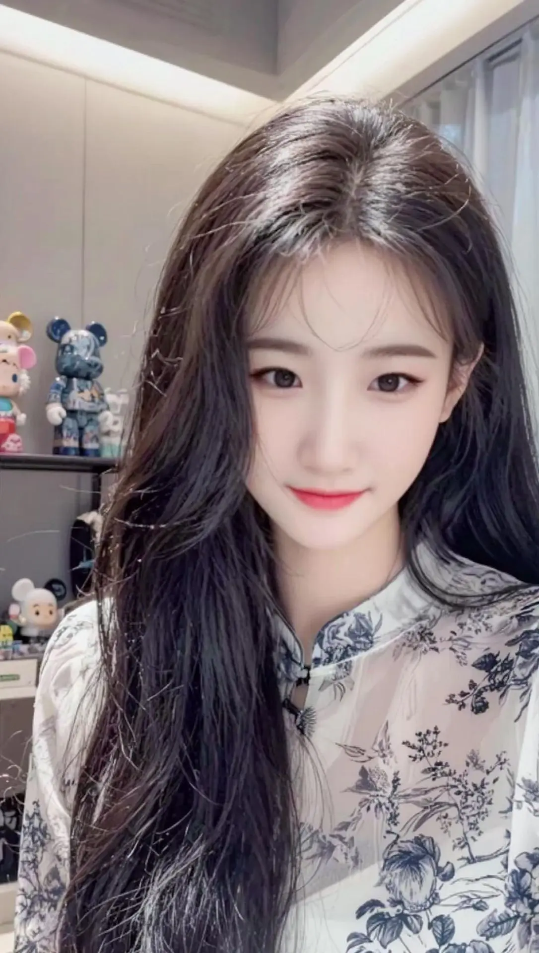 AI高清清纯自拍 随变ai随便玩