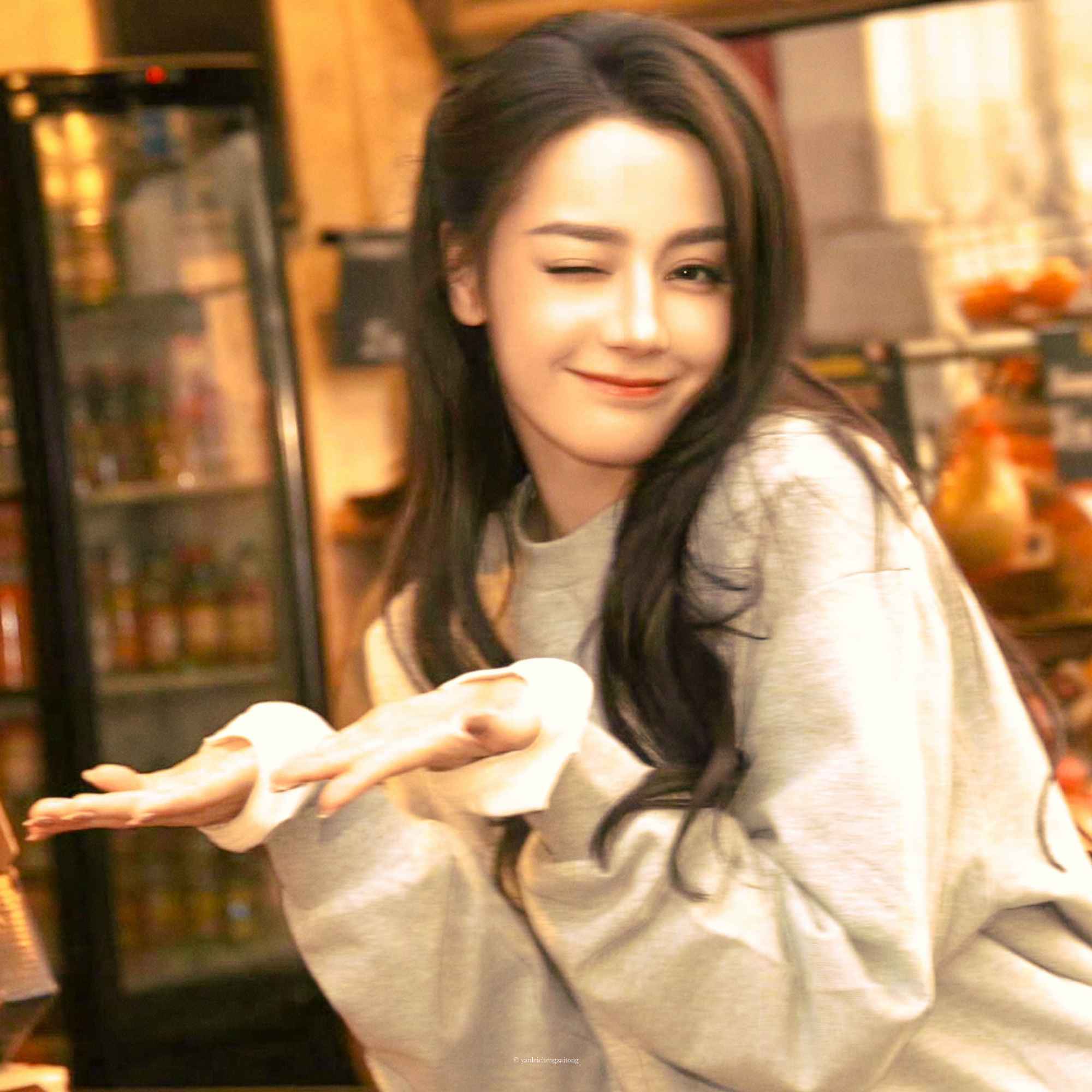 晚风与温柔不期而遇🟤🤎迪丽热巴香辣狂欢 |我的超话卡册 ​​​