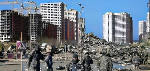 乌克兰正在被打回19世纪！俄军7天24小时不间断轰炸乌方各类仓库——注意，是所有