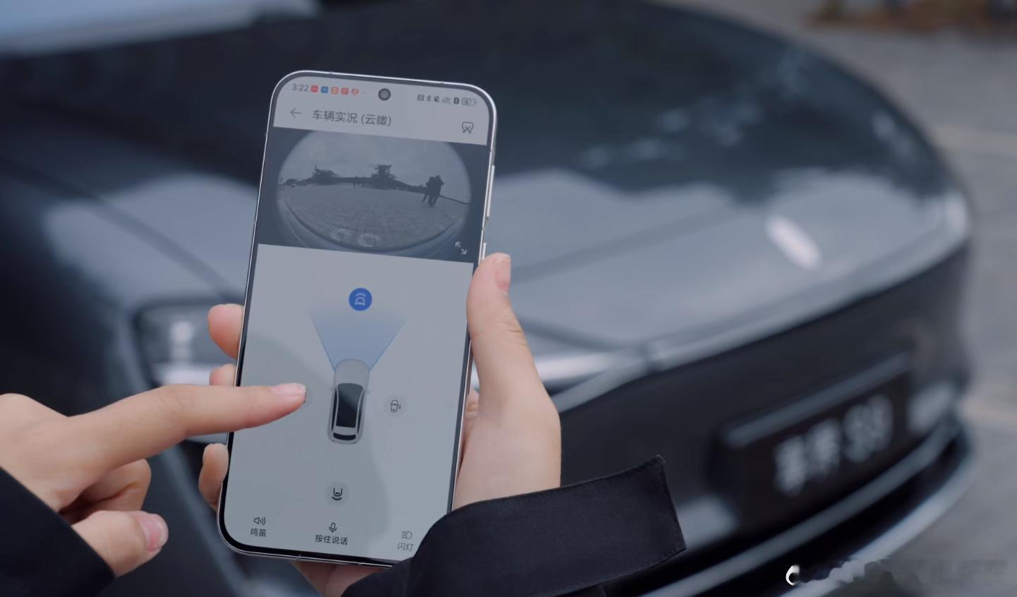 36个高精度传感器织就安全网，华为ADS 4全向防碰撞，雨雪天也能平稳制动。途灵