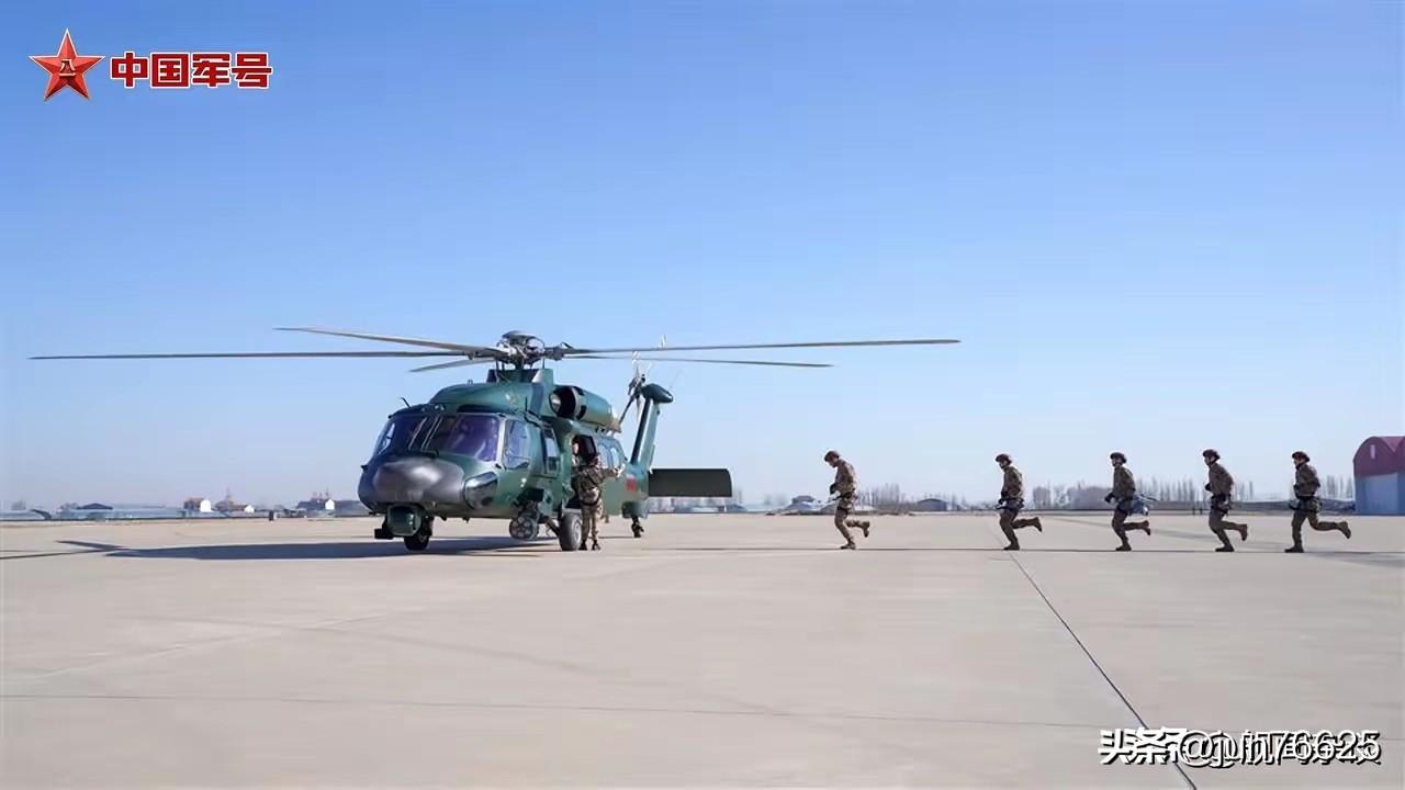 武警版的直-20其实就是就是最基础的运输型，这是由武警承担的任务和所面对的使用对