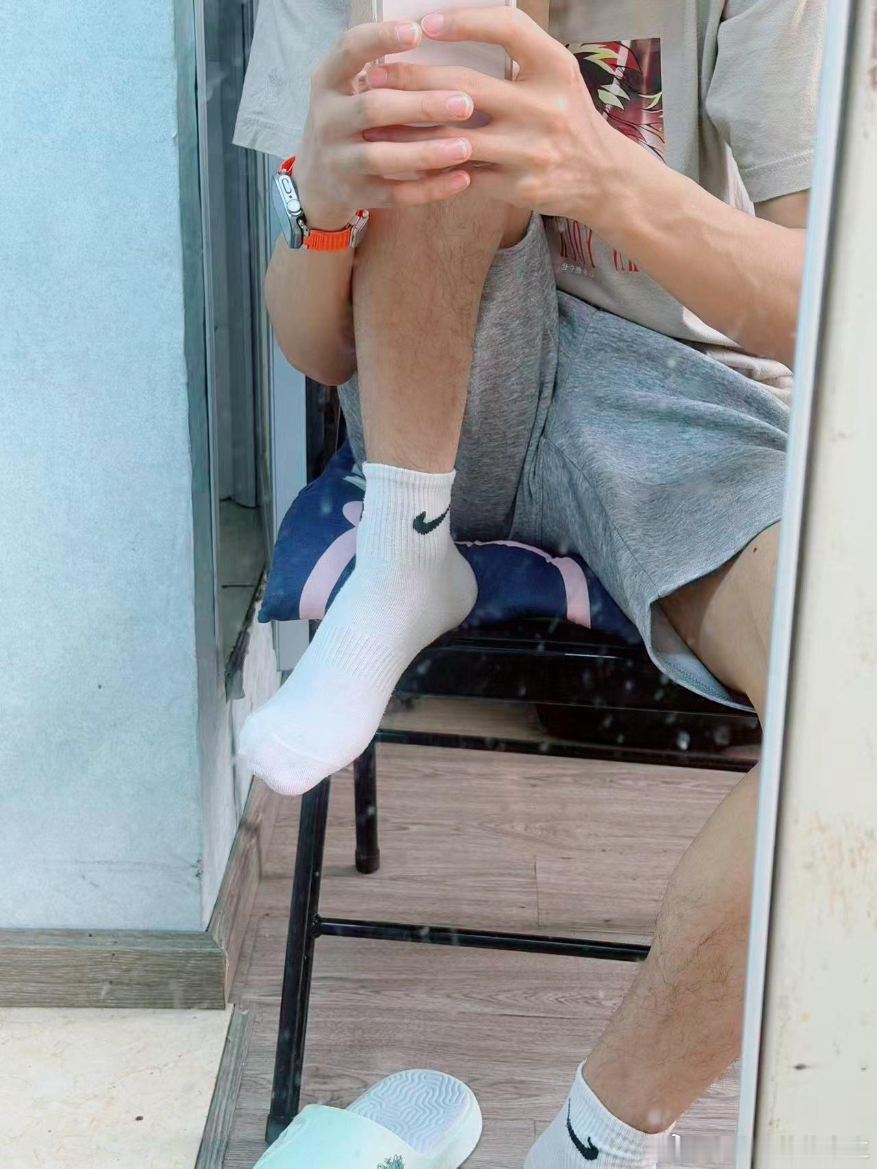 臭弟弟 来玩啊