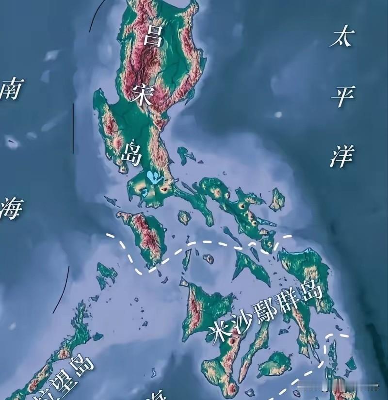 吕宋岛这回彻底火出圈了！
美日菲肩并肩搞军演，架势摆得比谁都大，
结果一不小心，