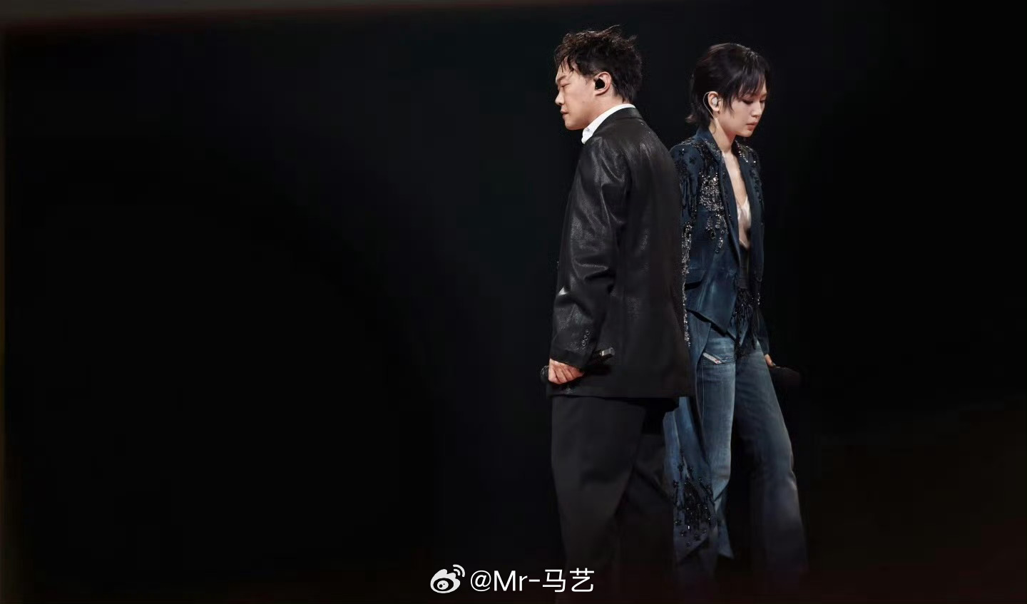 陈奕迅周笔畅等了20年的合唱在陈辉阳K歌之王演唱会上，陈奕迅与周笔畅完成万众期待