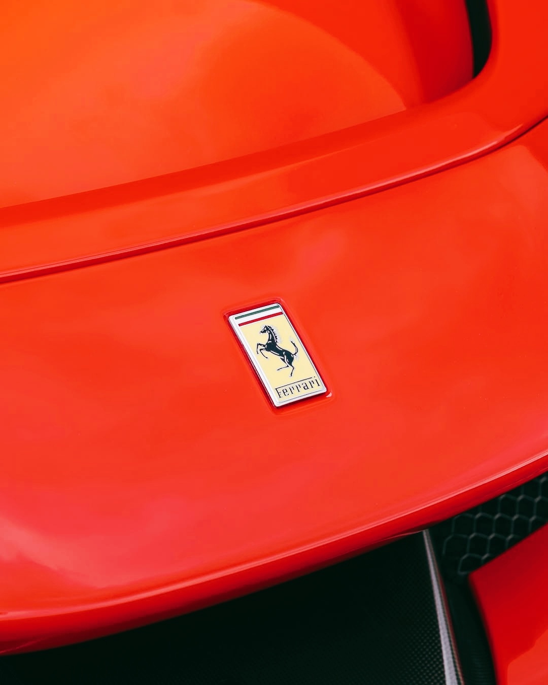 Ferrari SF90 Spider指导价499.8万搭载 4.0L  V8双