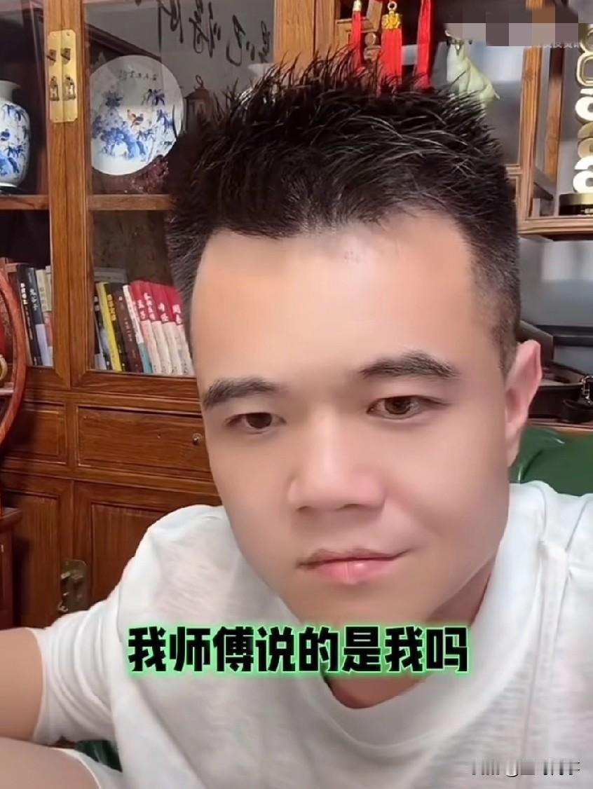 骡子喝酒给小胖开皮，连麦质问我师父说的是我吗？小胖解释都是粉丝节奏带的，就往你俩