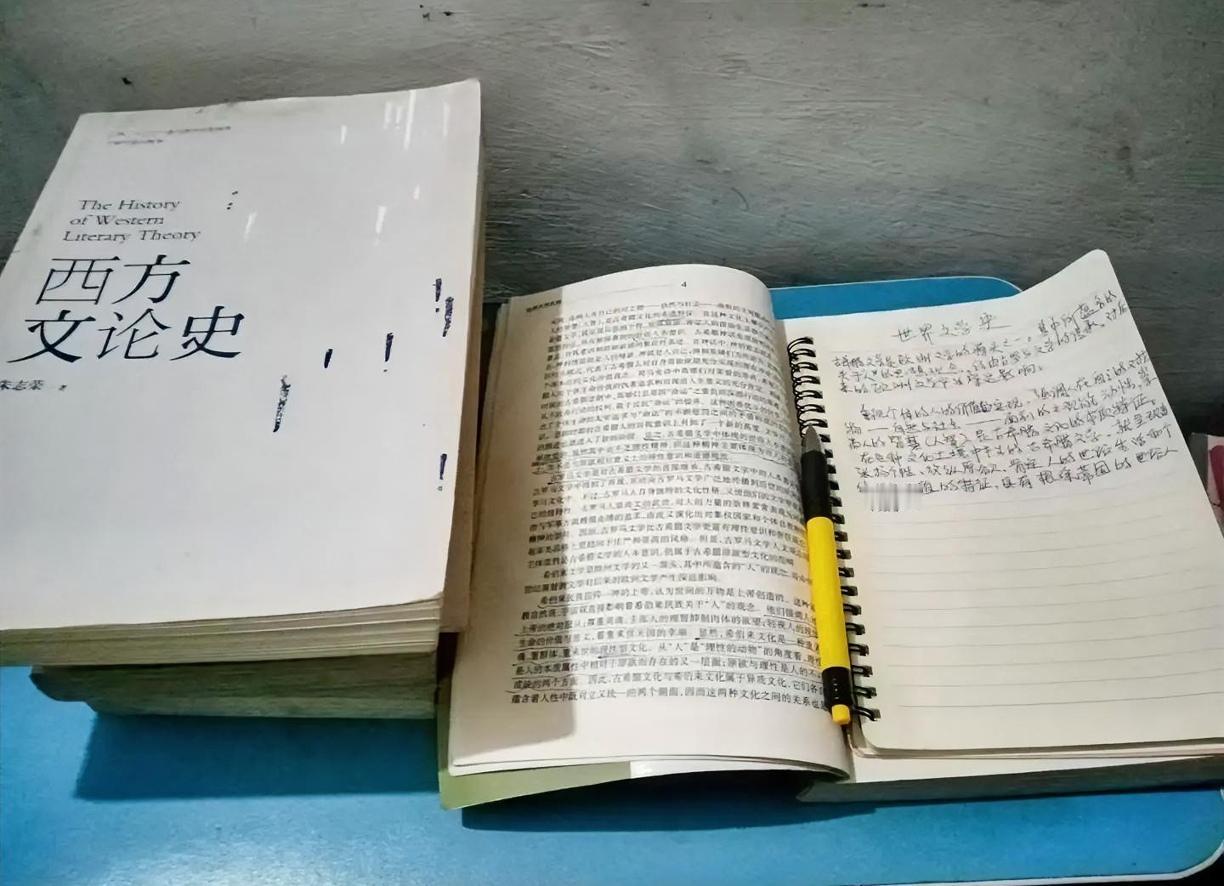 这些年常常网上看到一些学生跟导师之间的是非，如果你正好在读研或者读博，尤其女生，