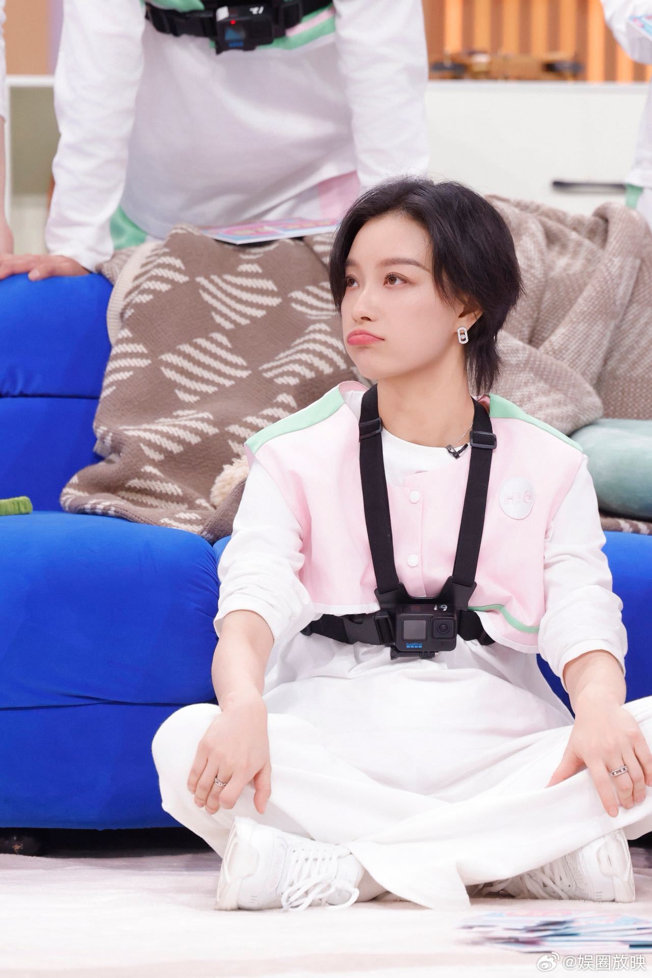 倪妮原来也是抽象这一挂的你好星期六倪妮上hi6玩游戏太有梗！XN组词说“吸泥”，