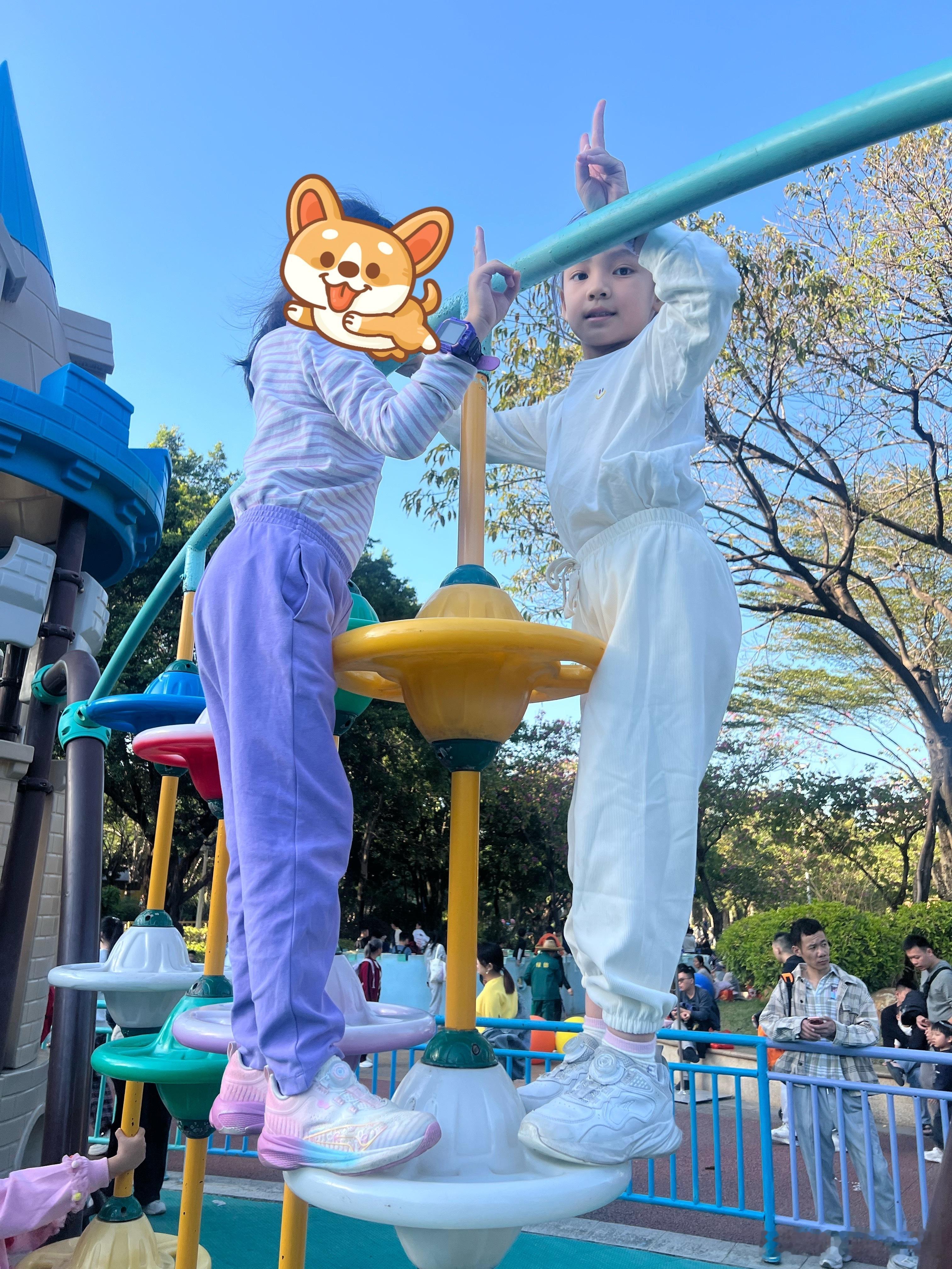 米米催了我很多遍要再给买个喜欢的阿贝贝～结果我忘记了，早上又问我妈妈买了阿贝贝没