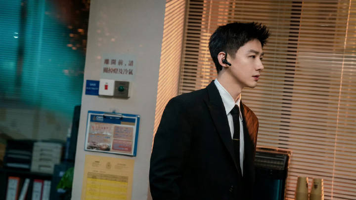 白敬亭《不眠日》荣获2026金河豚荣誉推选 「年度剧集」 ，丁奇权威